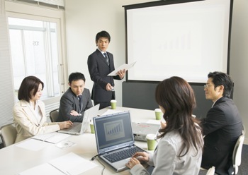 企業再生を可能にする３つのプログラム